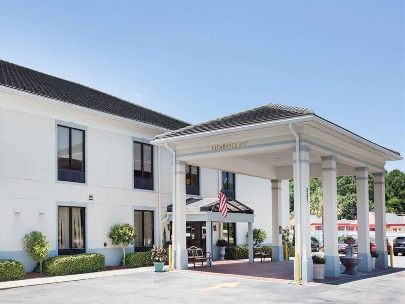 Baymont By Wyndham Savannah/Garden City Port Wentworth Exterior foto