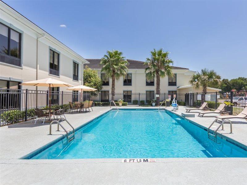 Baymont By Wyndham Savannah/Garden City Port Wentworth Exterior foto