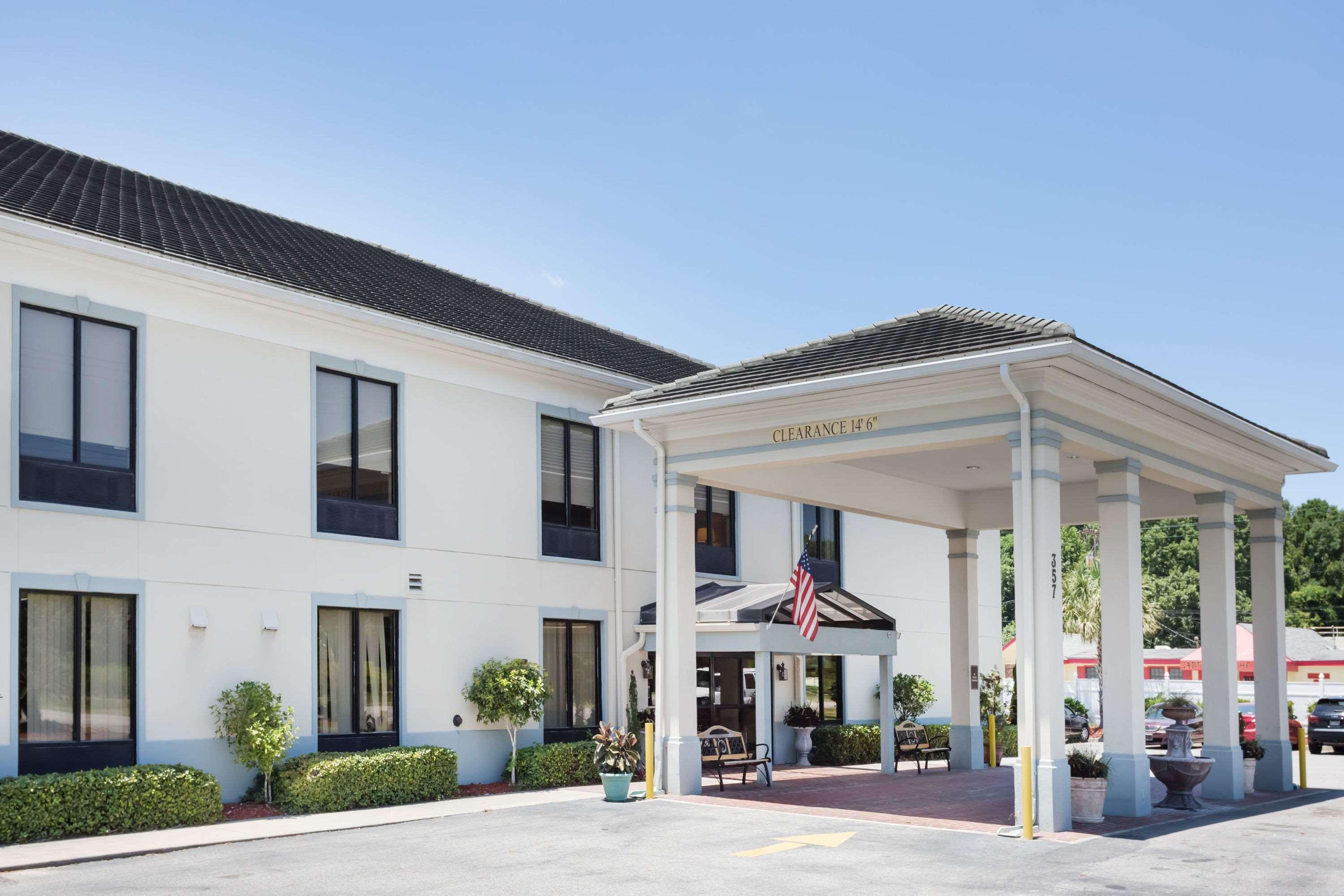 Baymont By Wyndham Savannah/Garden City Port Wentworth Exterior foto